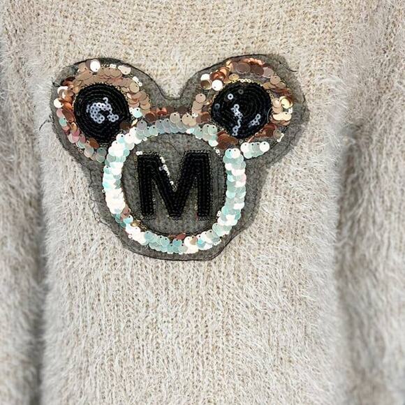 Fashion Minnie Mouse Sequin Fuzzy Eyelash Knit Crew Neck Sweater Size Medium - Picture 2 of 6